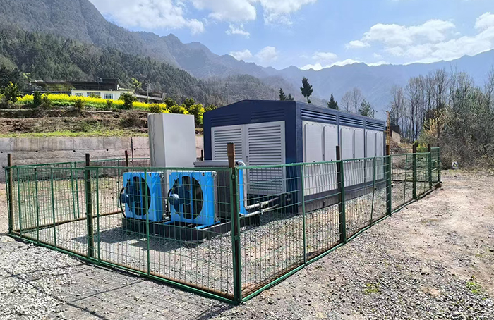 油氣混輸增壓裝置使用現場普光油田.jpg 油氣混輸增壓裝置使用現場普光油田.jpg